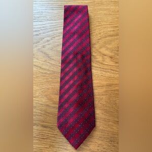 🖤 Halston Vintage Men’s 100% Silk Tie 🖤